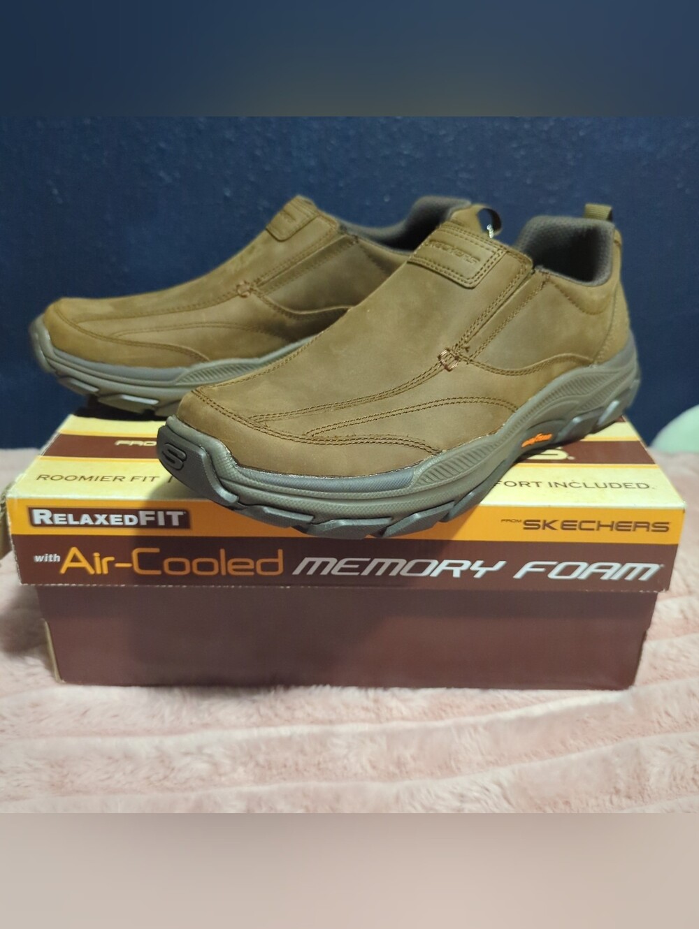 Skechers Relaxed Fit Brown Slip-On Men’s 9.5 Shoes